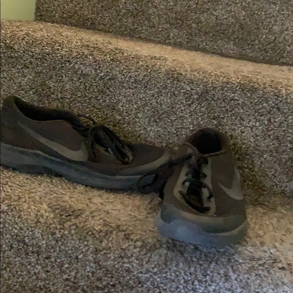 Shoes - Picture 2 of 2